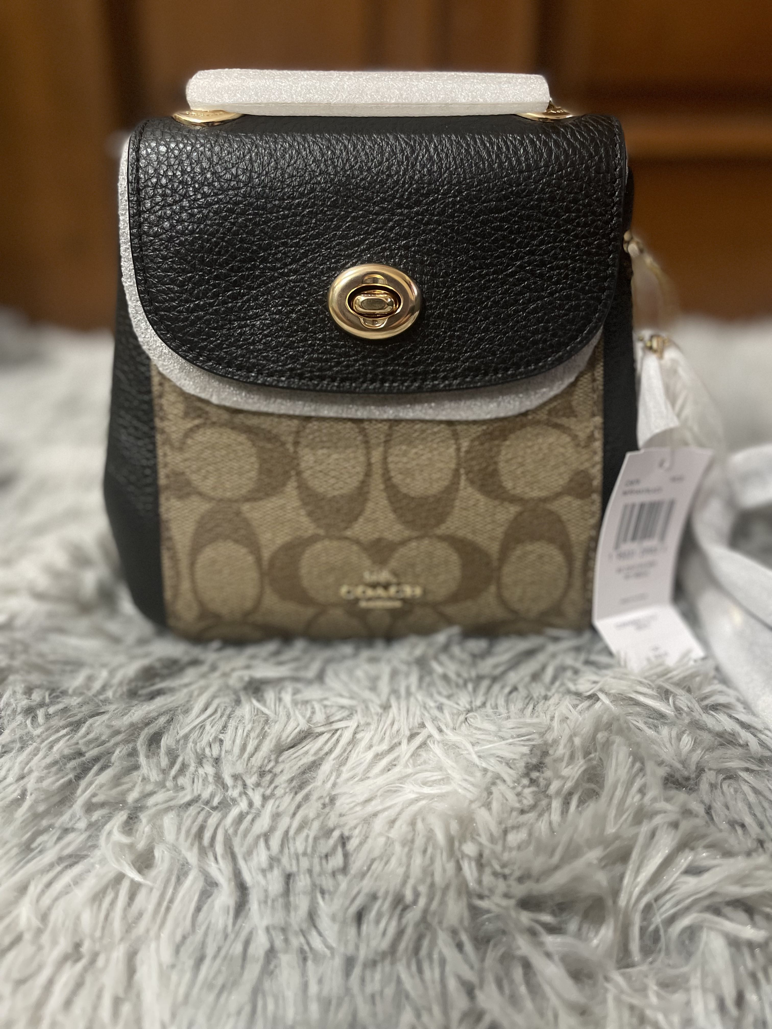 Coach Mini Convertible Backpack, Women's Fashion, Bags & Wallets, Backpacks  on Carousell