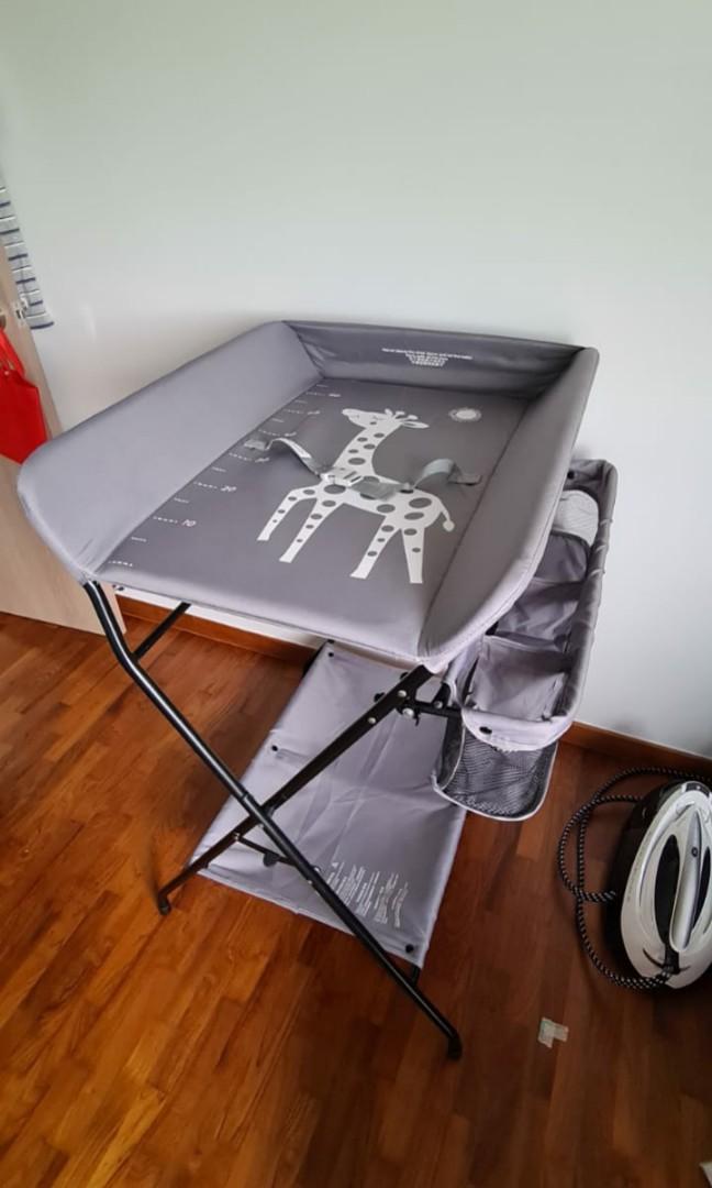 Baby changing stand clearance