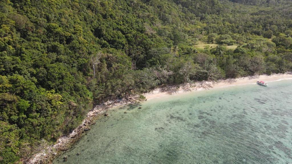 Pangawanen El Nido Palawan (Category: Lot) located in Quezon City. Submitted by Joylin.Dinglasa (Listing ID 1104230796, Image 2). Description: El Nido Beach Front adjacent to Pangalusian Private Island of Ayala Land Description: Champion in Crystal clear water Selling Price : 2,500 PER SQM with special terms of payment can be applied.