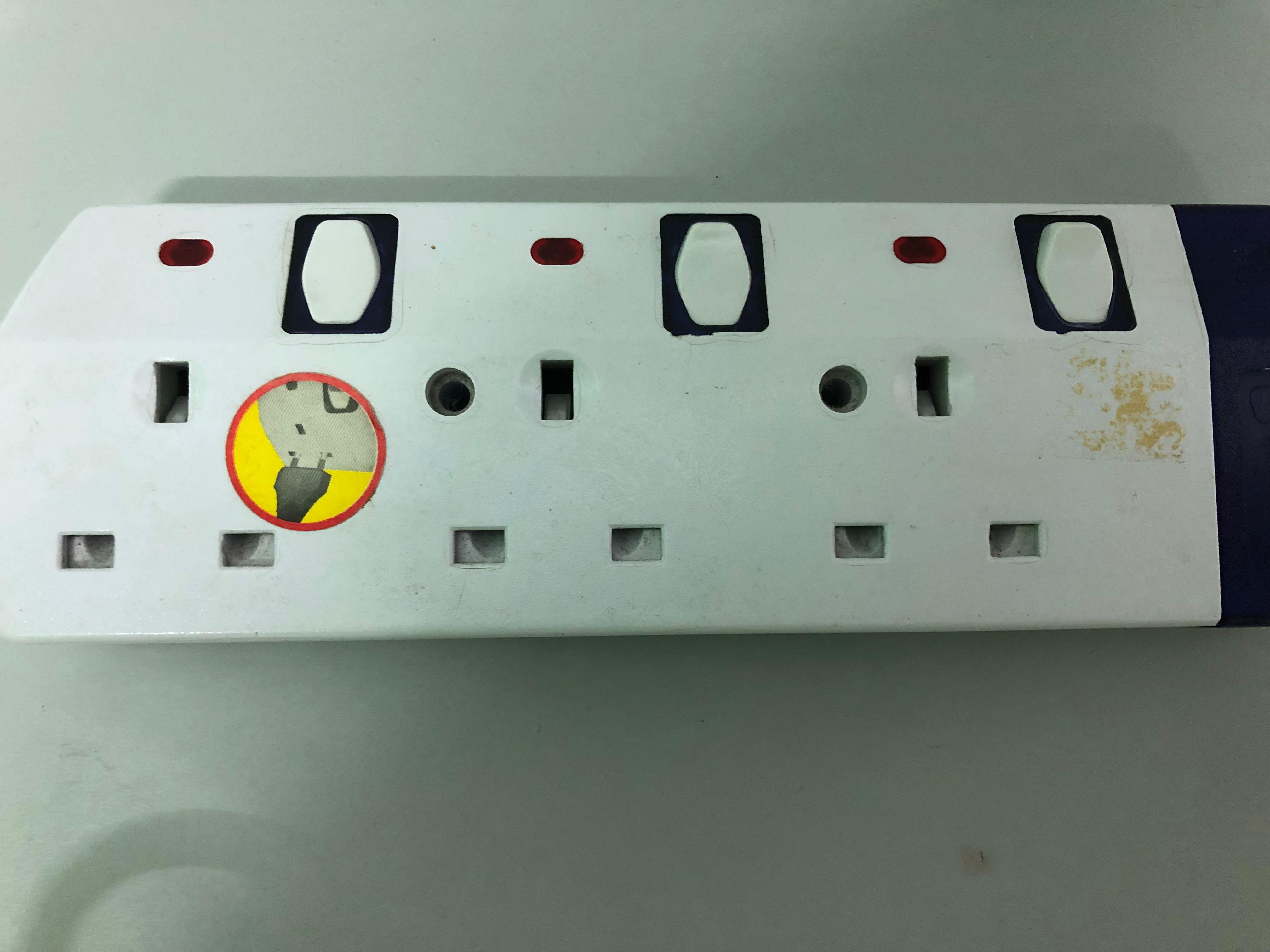 Extension Wire 3Socket (Category: Electrical, Adaptors & Sockets) located in Kuala Langat. Submitted by barang3r.com (Listing ID 1149514475, Image 2). Description: Extension Wire 3Socket -Safety Mark -3 Way extension -2 M Cable -2Round Pin Plug In Applicable Condition 8/10.