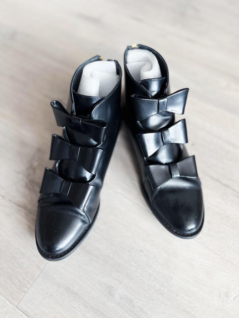 F troupe bow boots