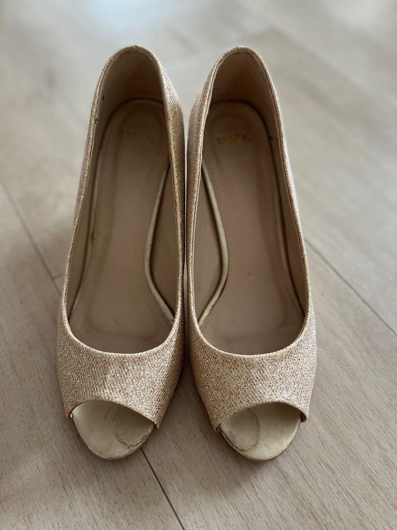 Gold heels size 3 outlet