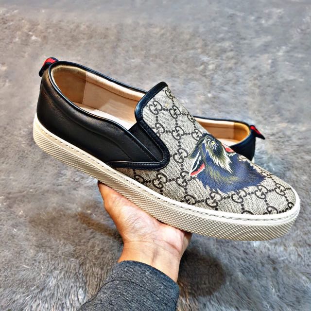 Gucci slip on wolf deals