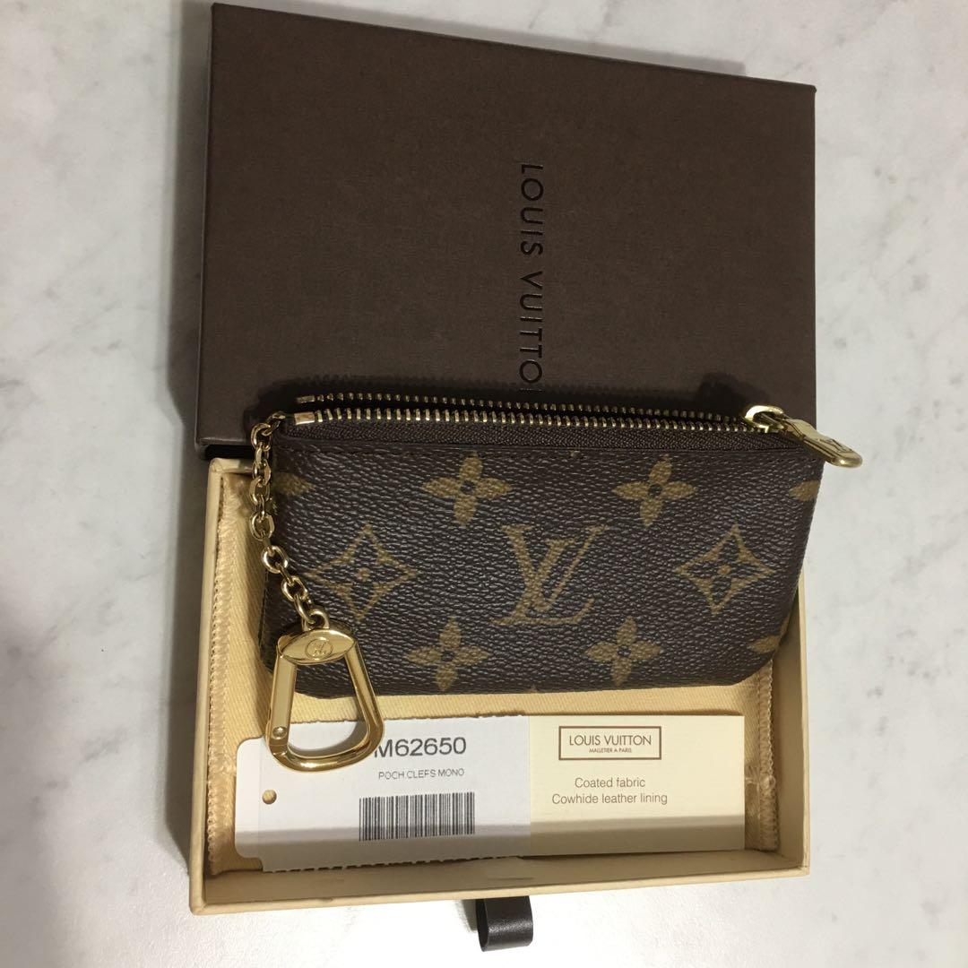 Louis Vuitton Key Pouch LV wallet bag, Women's Fashion, Bags & Wallets,  Purses & Pouches on Carousell