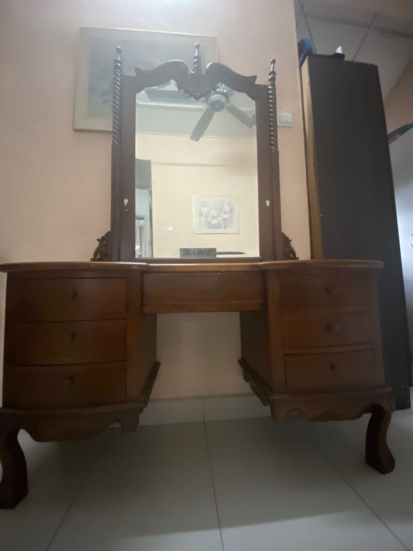 Meja Almari Solek Antik, Furniture & Home Living, Furniture on Carousell