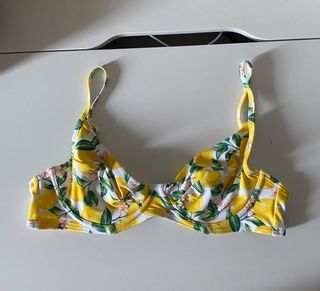 （分類：）位於 。 由 bayscloset 提交（商品編號 1149558319，圖片 1）。簡介： 。