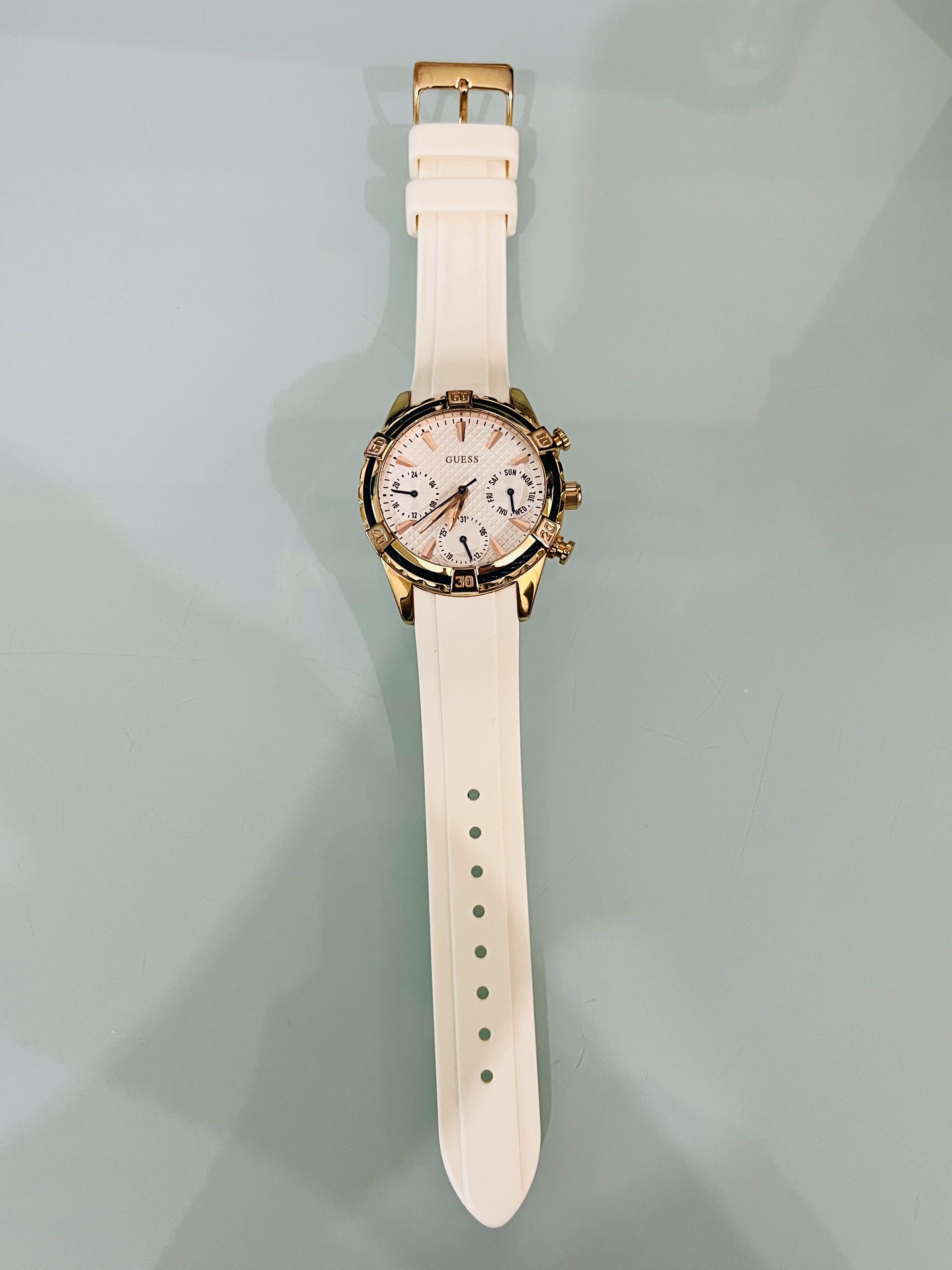 W0562l1 guess watch discount