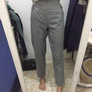 Pants / Celana Kerja Mayoutfit #dijaksel #makingthebest #lebihnyaman #mauindomaret #lemarirapi #mauovo #awal2021 #women2021 #sepatudicari #brandsale #localbrand