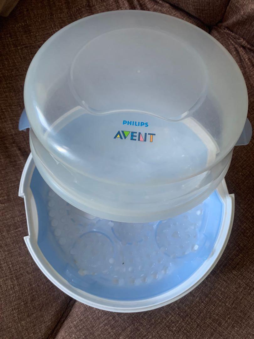 Philips Avent Microwave Steriliser (Category: Breastfeeding & Bottle Feeding) located in Manila. Submitted by my_handmedown (Listing ID 1149513723, Image 2). Description: Philips Avent SCF271/51 PP Microwave Steriliser Unused 9/10 No box *With free bottles in pic .