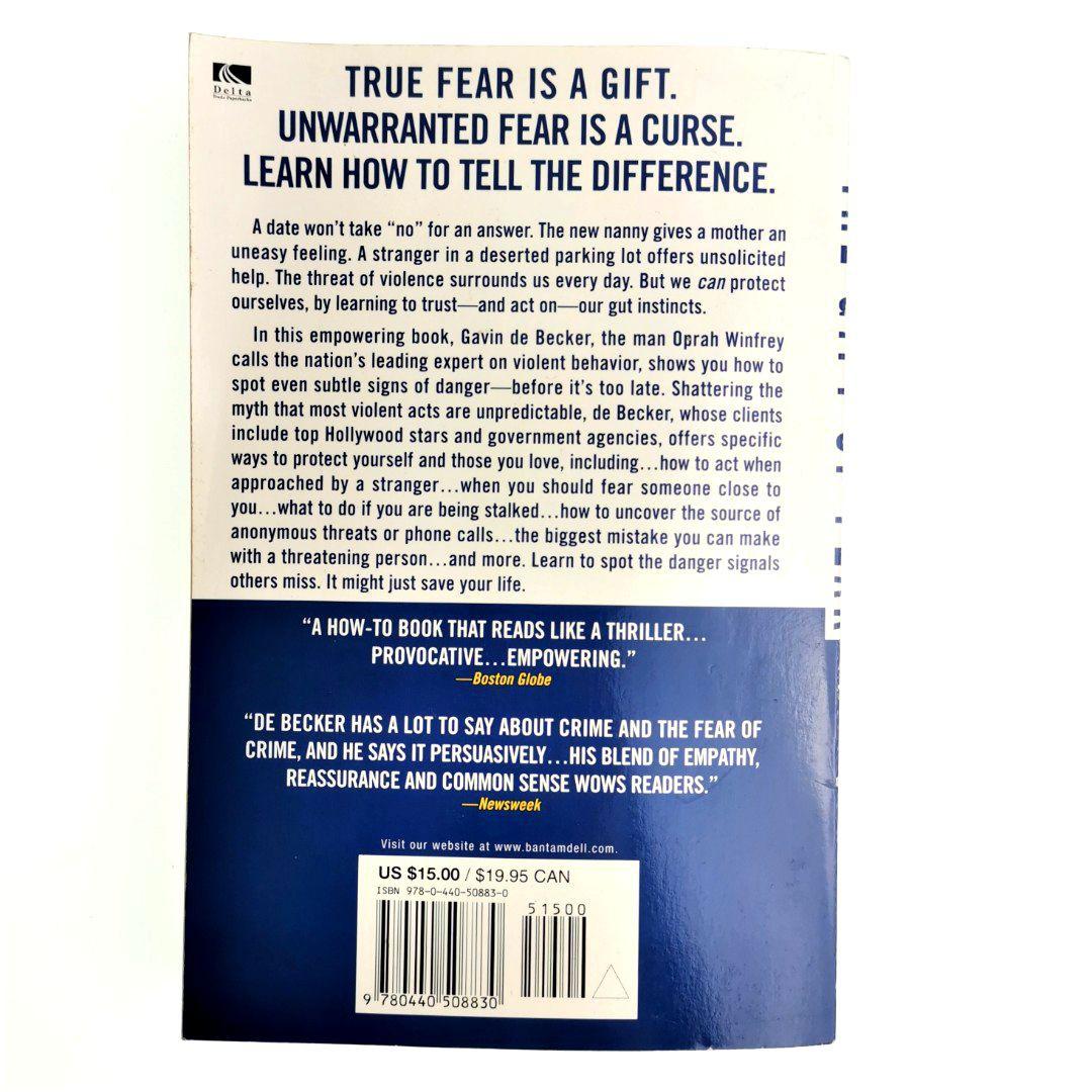 THE GIFT OF FEAR | GAVIN DE BECKER | ANIMATED BOOK SUMMARY - YouTube