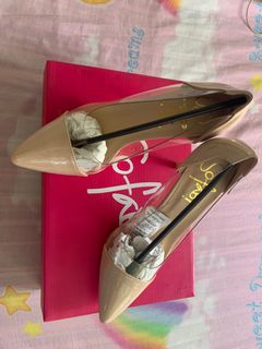 (Category: ) located in . Submitted by Mariz.Declutters (Listing ID 1149473591, Image 1). Description: .