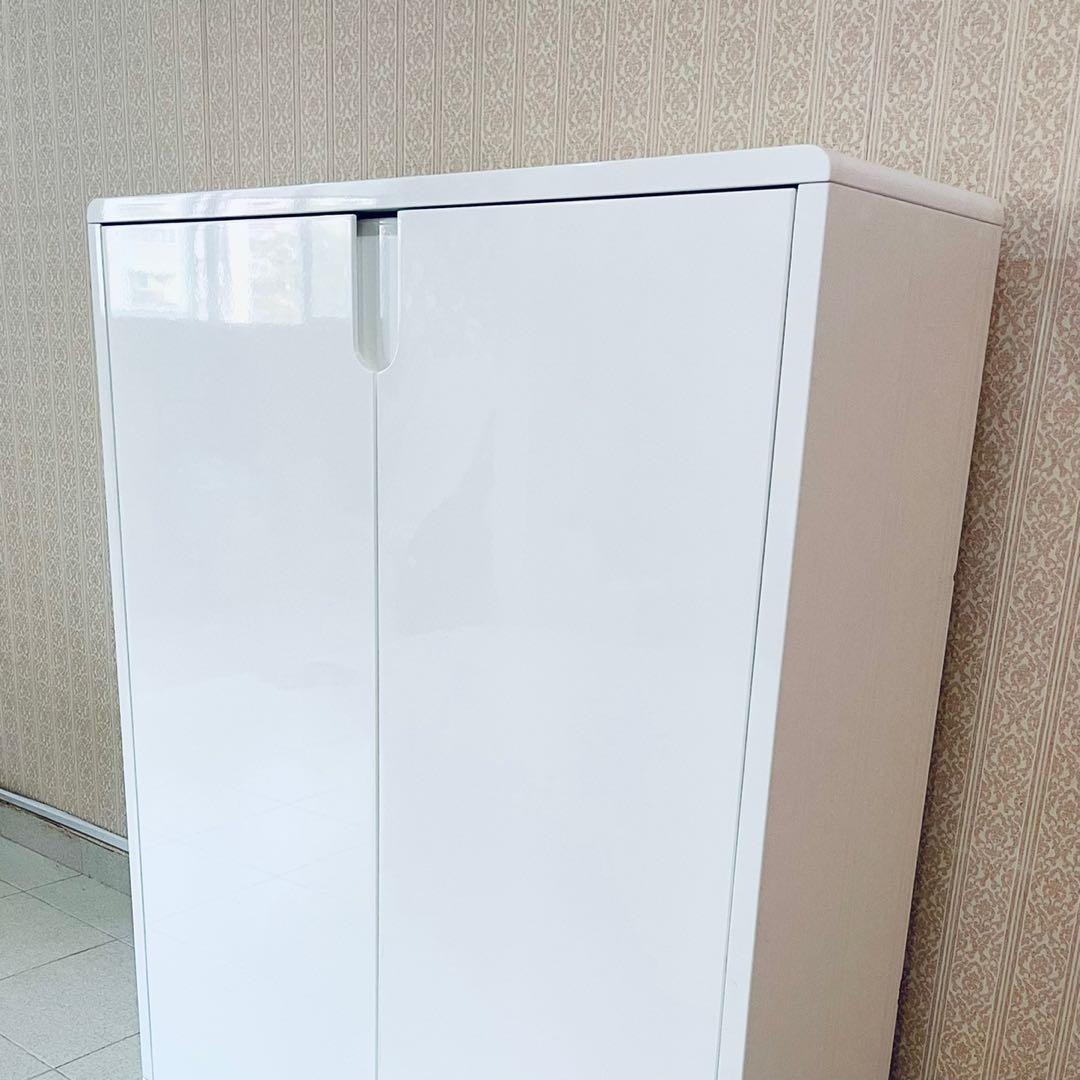 Star Living Shoe Cabinet to clear by 1 Apr