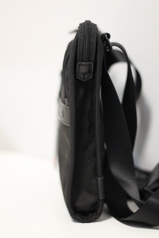 Tumi 22110D2 Alpha 2 Pocket Bag Small sling bag cross body