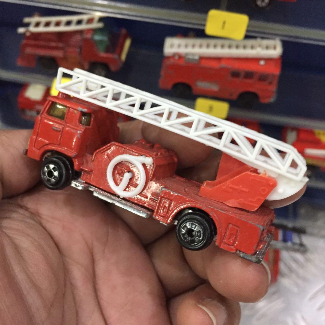 Vintage Diecast Toy Fire Engines / Trucks / Various Brands Matchbox