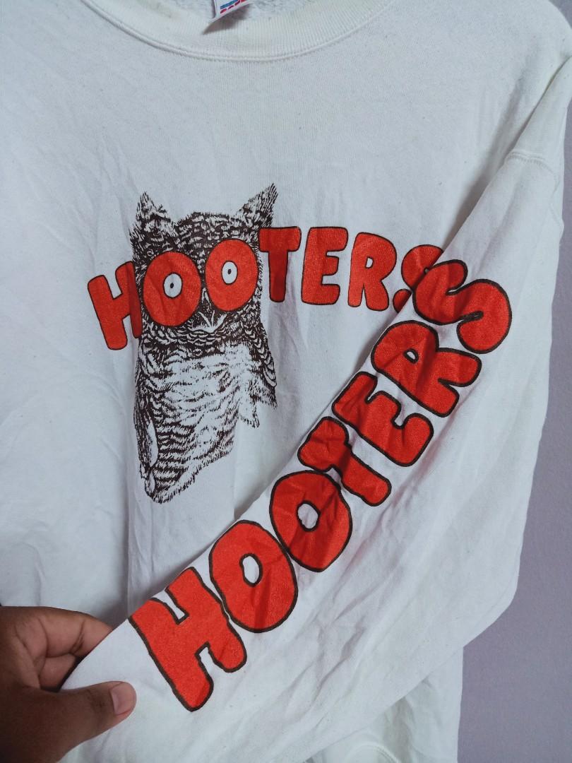 Hooters sweatshirt online
