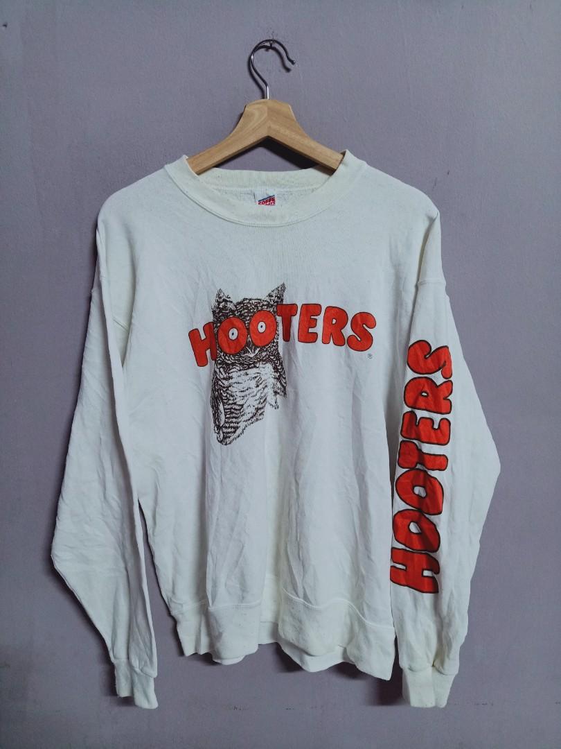 Vintage Hooters sweatshirt Men s Fashion Tops Sets on Carousell