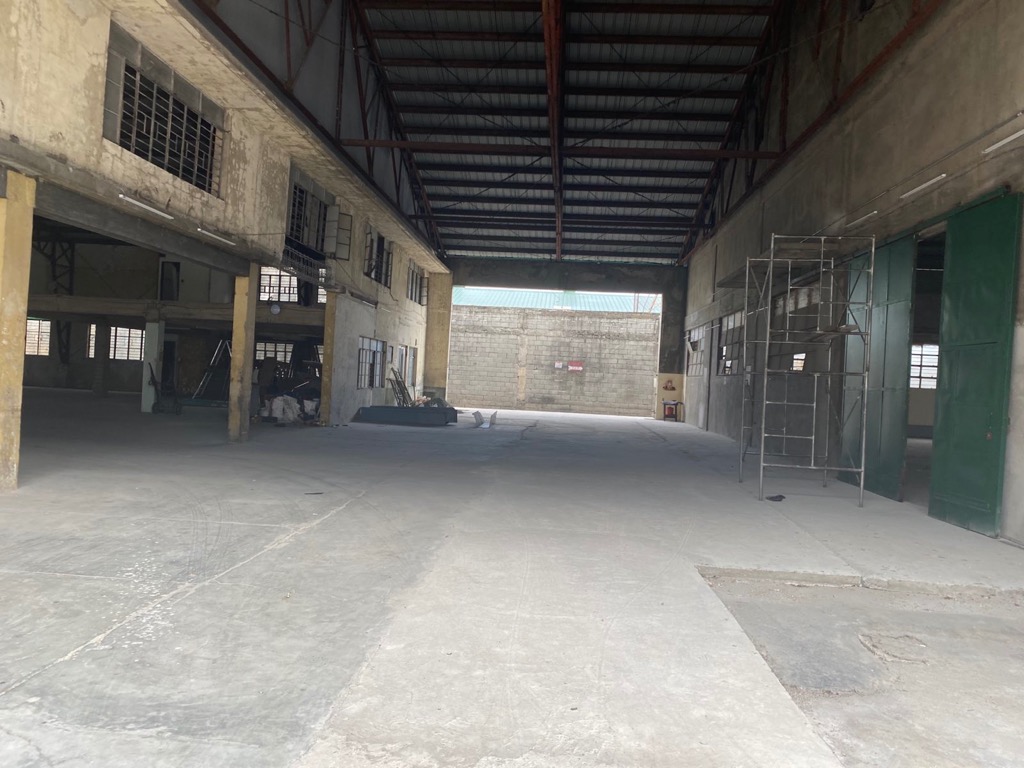 Warehouse For Rent in Sun Valley Paranaque City, Property, Rentals