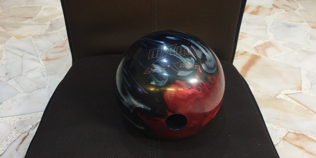 15 pounds Track Mako Attack pearl bowling ball, Sports Equipment, Sports & Games, Billiards ...