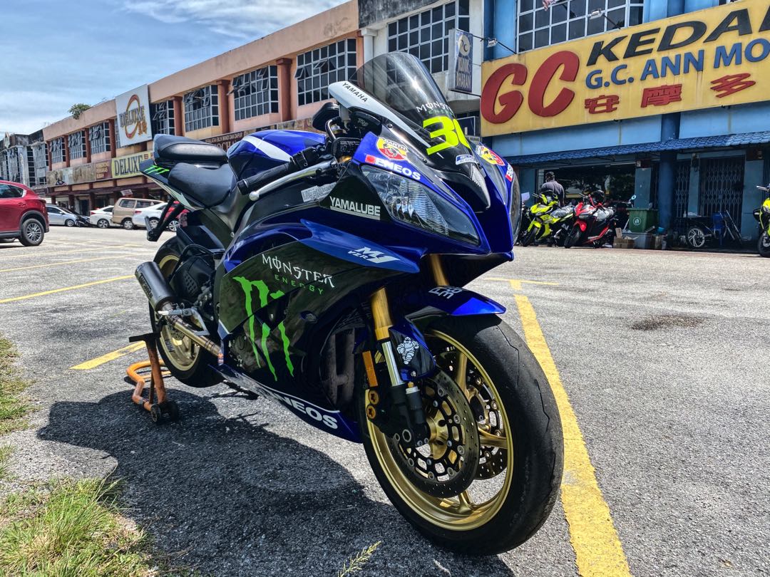 Yamaha r6 monster energy clearance