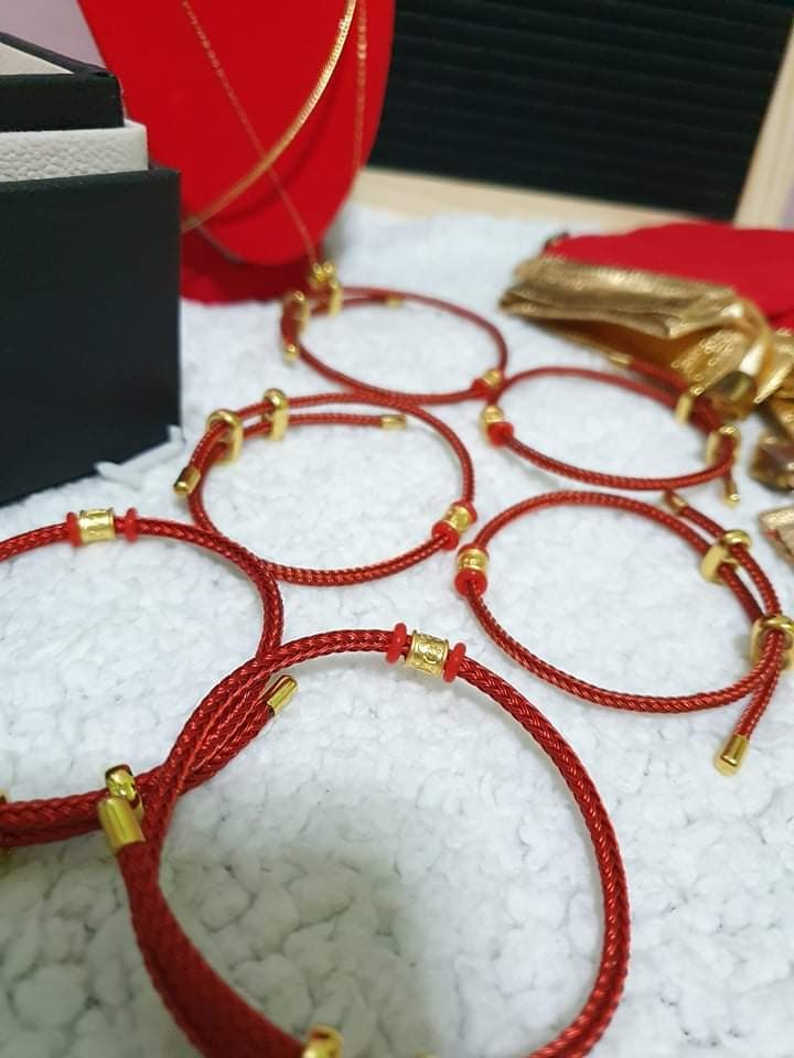 Red mantra new arrivals bracelet meaning