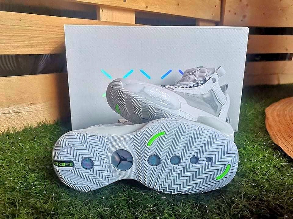 AIR JORDAN 34 LOW 'PURE MONEY', Men's 