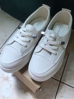 (Category: ) located in . Submitted by fampreloved4 (Listing ID 1149625071, Image 1). Description: .