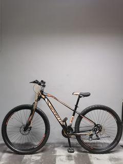 Bicycles, 29" rim MTB, 21 speed shimano gear with disc brake