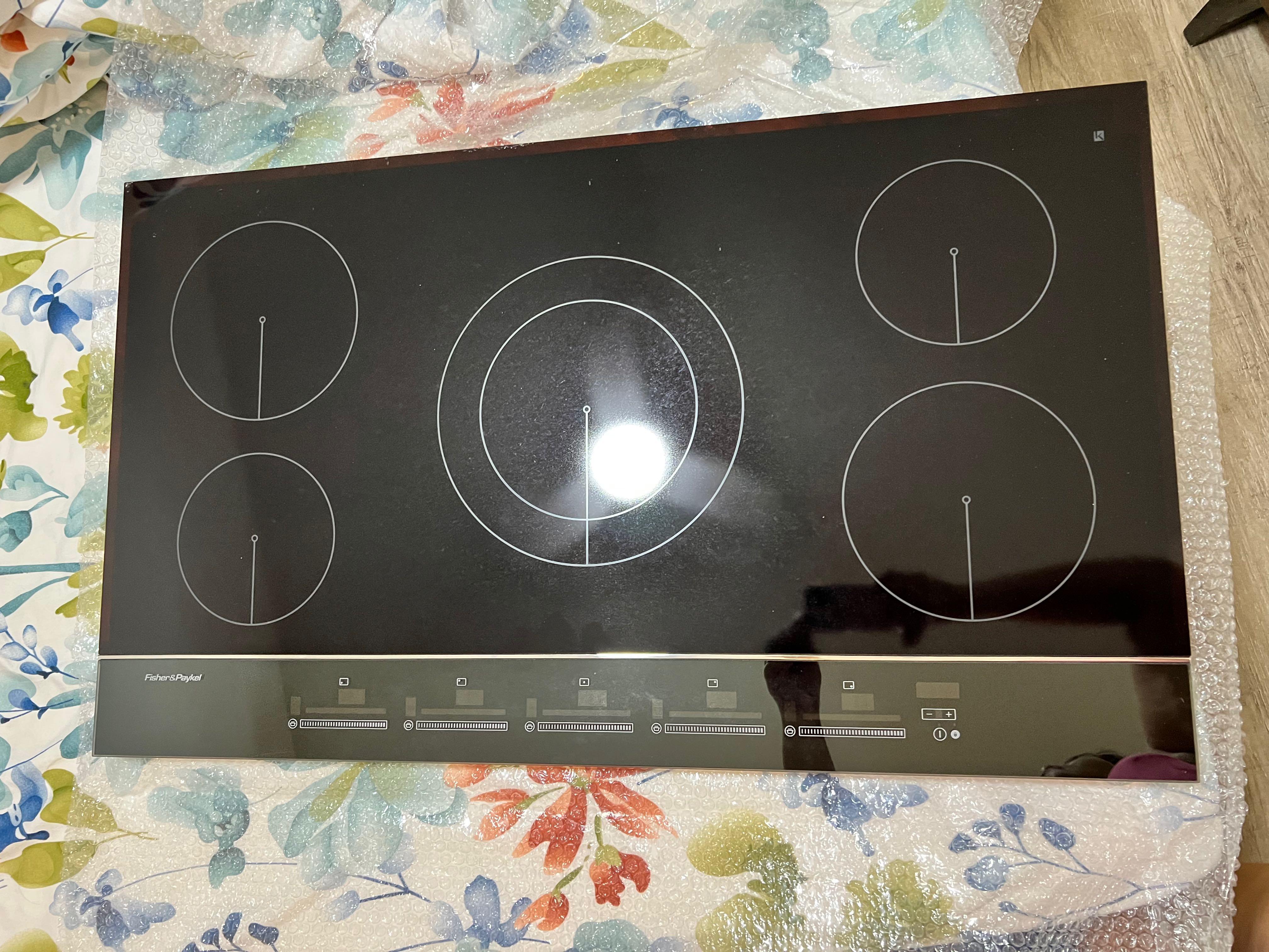 BN Fisher and Paykel Induction Cooktop, 90cm, 5 Zones, TV & Home