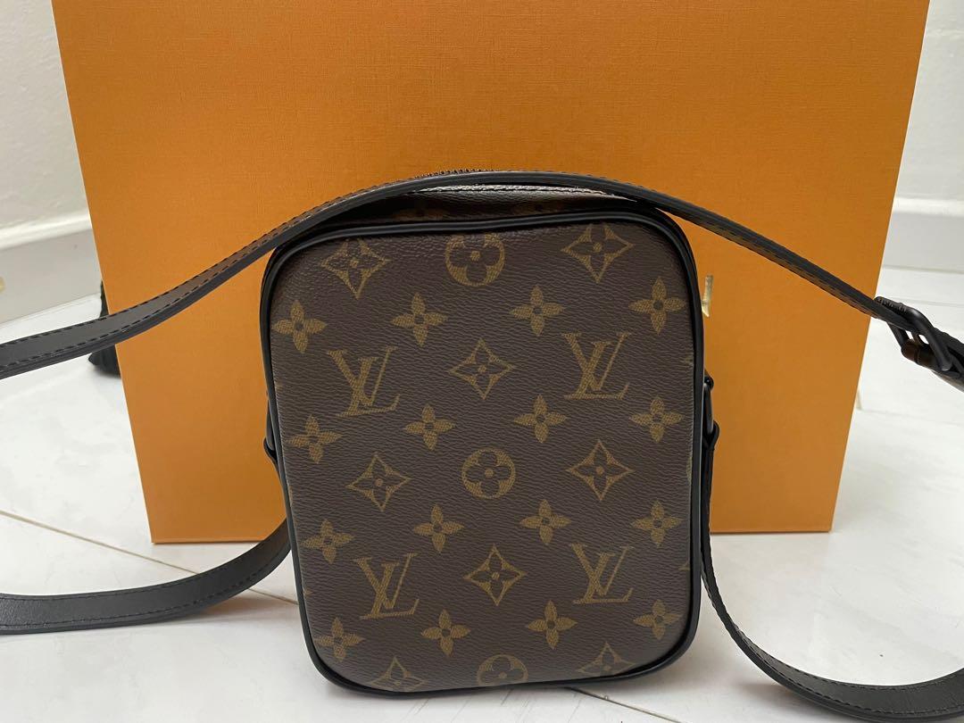 Louis Vuitton Virgil Abloh Christopher Wearable Wallet Bag M69404 SOLD OUT
