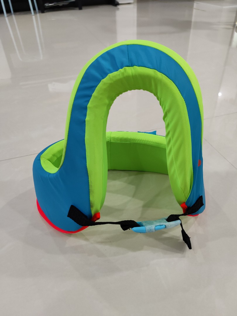 Decathlon swim vest, Sports Equipment, Sports & Games, Water Sports on