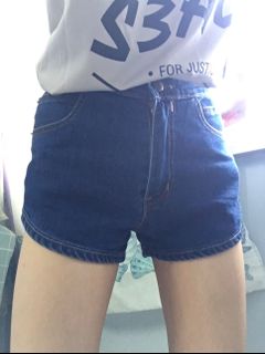 (Category: ) located in . Submitted by itzeeey__ (Listing ID 1149690085, Image 1). Description: .