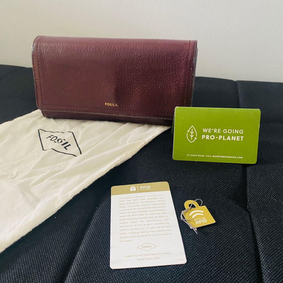 Fossil logan sales flap clutch