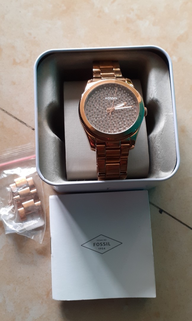 Fossil watch SALE, Fesyen Wanita, Jam 