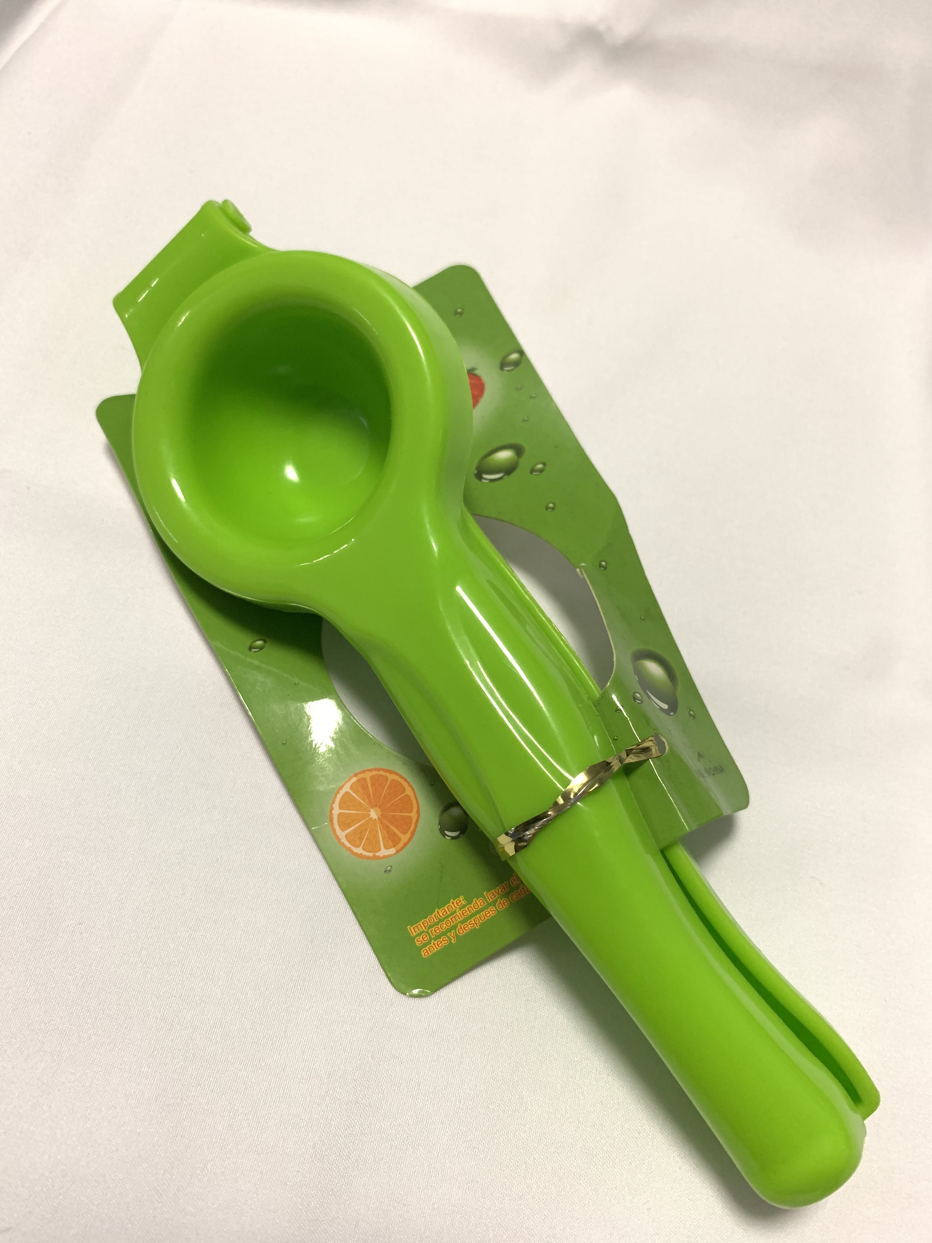 Lemon Fruit Squeezer, Furniture & Home Living, Kitchenware & Tableware