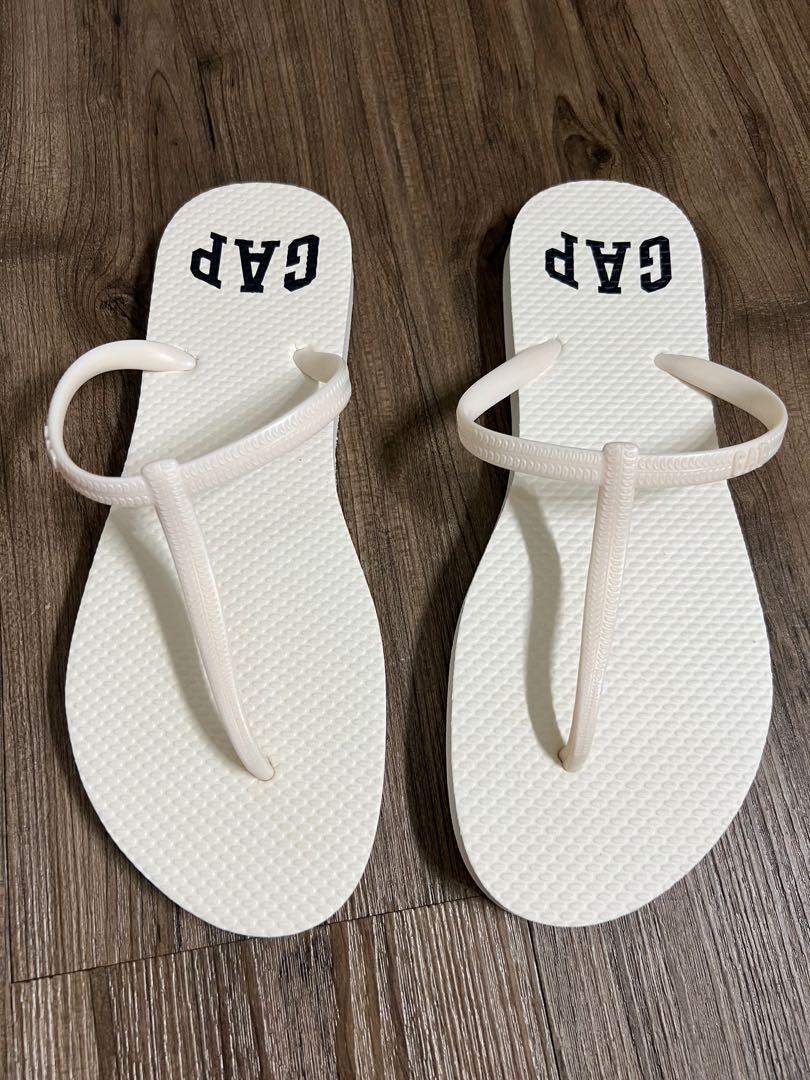 GAP Flip Flops