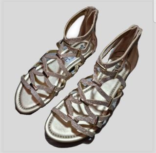 (Category: ) located in . Submitted by help_me_declutter08 (Listing ID 1149713077, Image 1). Description: .