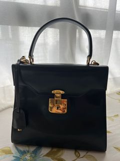 （分類：）位於 。 由 room234 提交（商品編號 1149690137，圖片 1）。簡介： 。