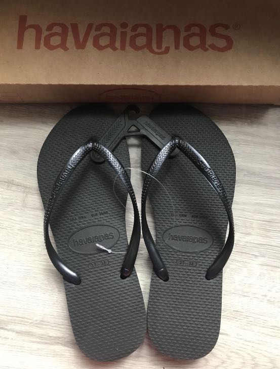 Havaianas Slippers size 35/36 (black), Women's Fashion, Footwear, Flipflops  and Slides on Carousell