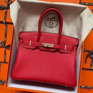 (Category: ) located in . Submitted by Newluxbags (Listing ID 1149787937, Image 1). Description: .