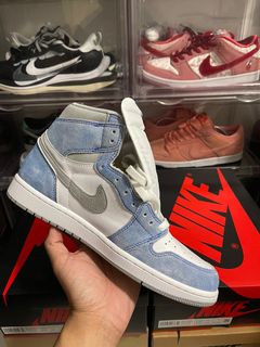 (Category: ) located in . Submitted by sneakers360 (Listing ID 1149707967, Image 1). Description: .