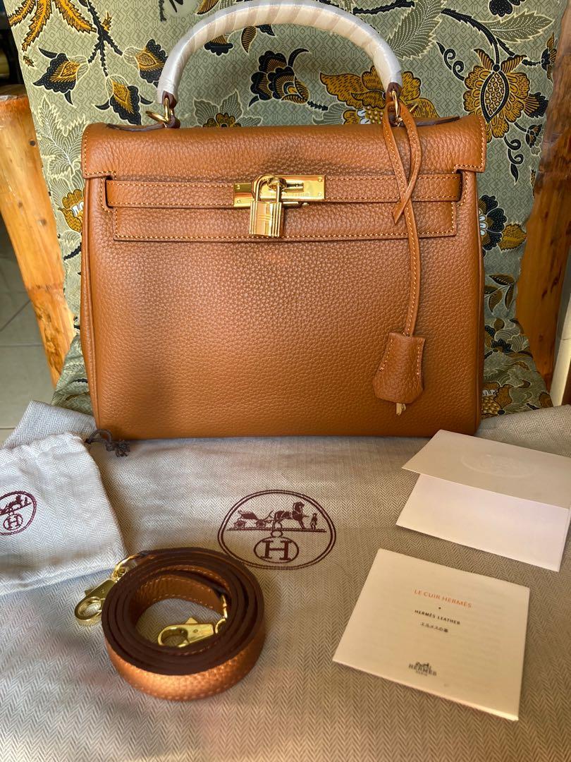 Hermes Kelly 25 in Brown Togo Leather and Gold Hardware, Luxury, Bags &  Wallets on Carousell