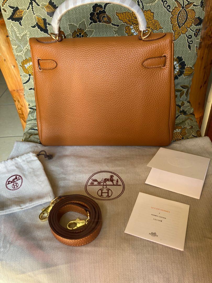 Hermès Kelly 25 Handbag in gold togo leather – Fancy Lux