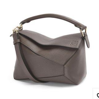 loewe edge puzzle taupe in small