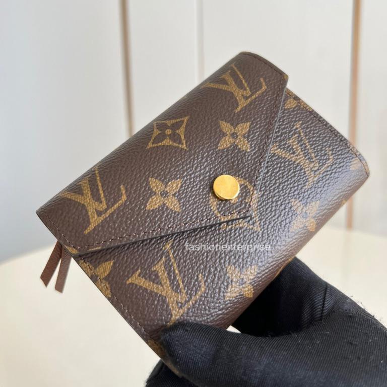 louis vuitton men wallet, Men's Fashion, Watches & Accessories, Wallets &  Card Holders on Carousell