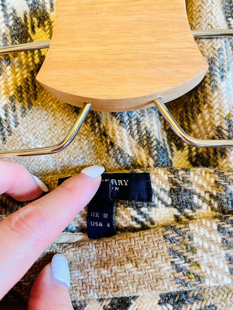 Burberry skirt made in italy top