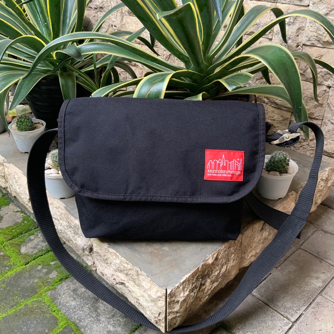 Manhattan portage vintage messenger top bag
