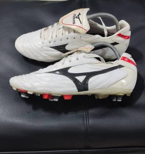 Mizuno stud hot sale