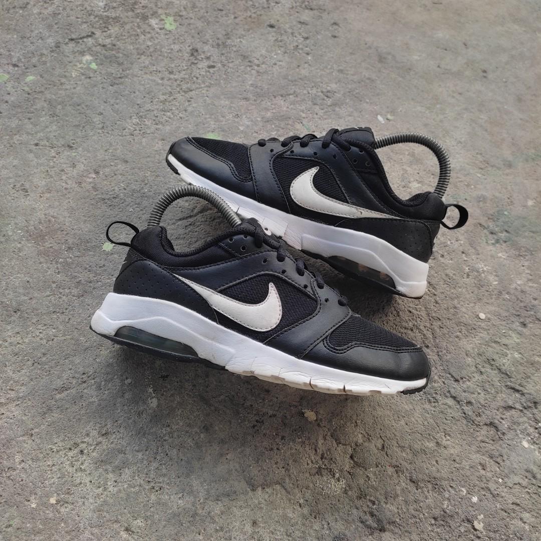 Nike air max deals motion black womens