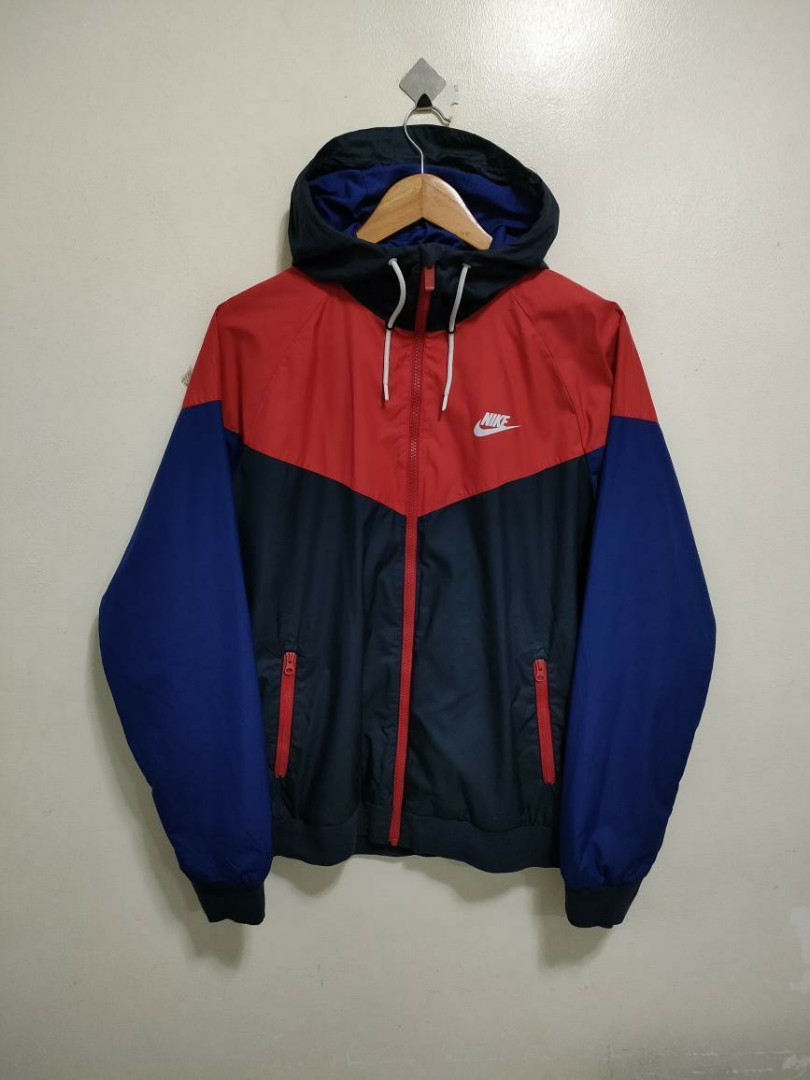 Nike on sale windrunner tricolor