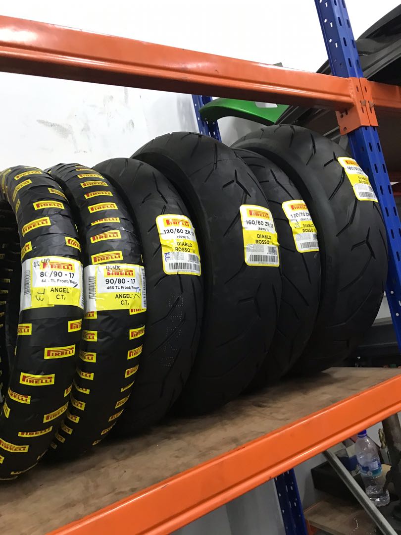 Pirelli Maxxis Mitas Dunlop Bridgstone And Others Brend Let Us Know Motorcycles Motorcycle Accessories On Carousell